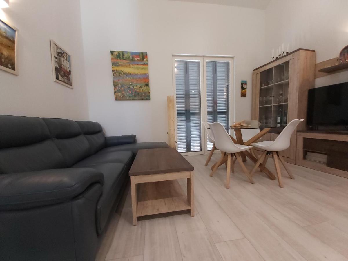 Apartmán To Be In Màlaga Exteriér fotografie